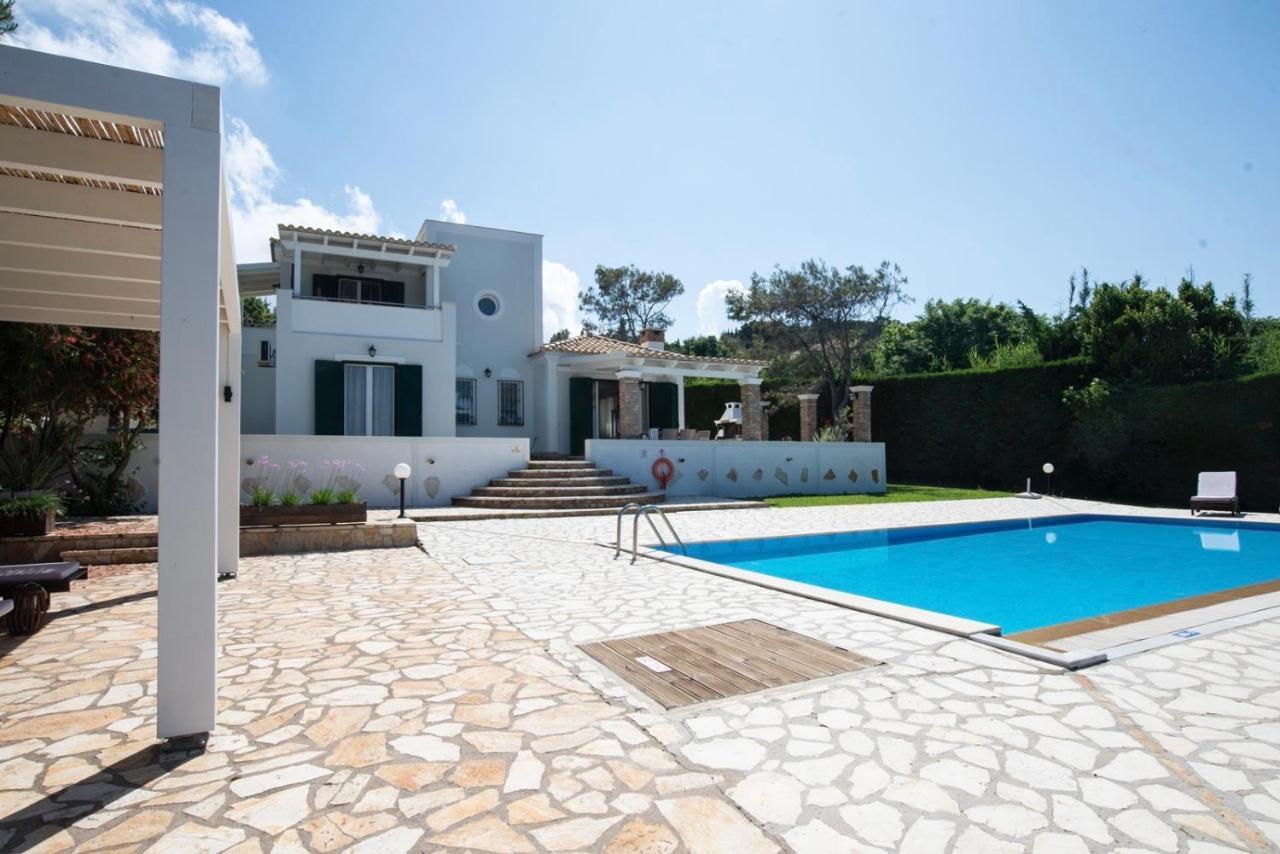 Beachfront Villa Victoras - With Private Beach Сідарі Екстер'єр фото