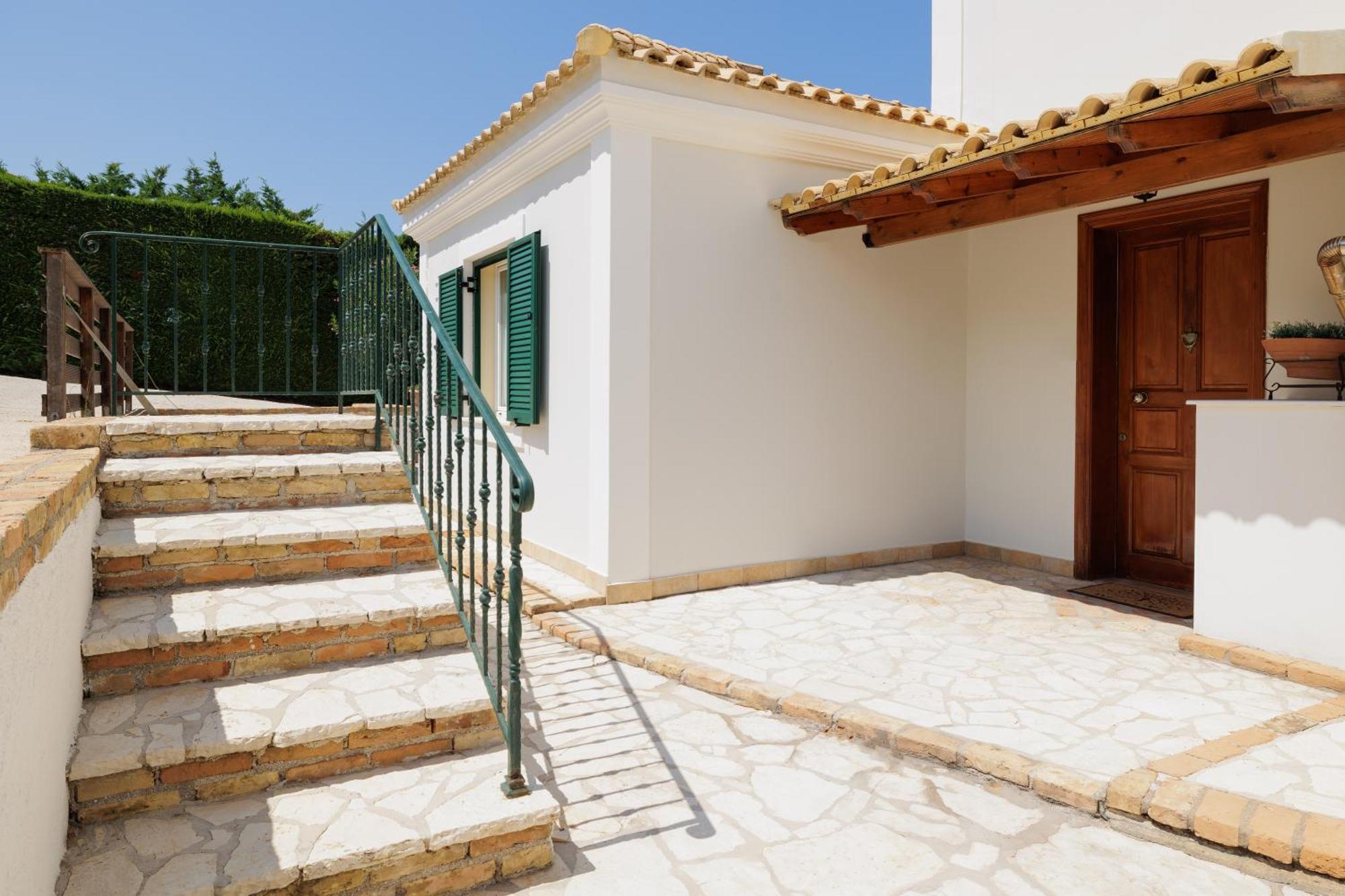 Beachfront Villa Victoras - With Private Beach Сідарі Екстер'єр фото