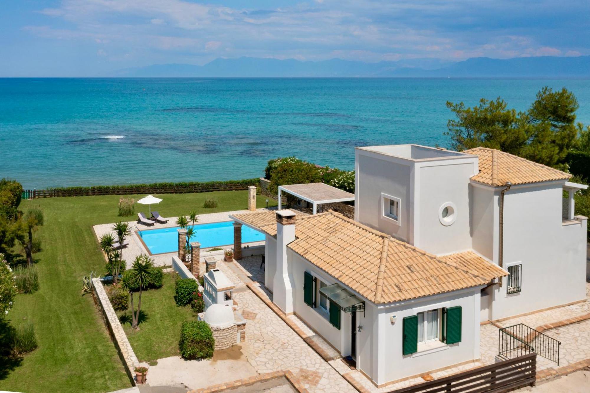 Beachfront Villa Victoras - With Private Beach Сідарі Екстер'єр фото